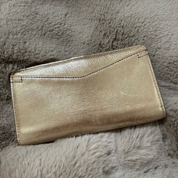 Fossil Gold Wallet - Picture 1 of 3